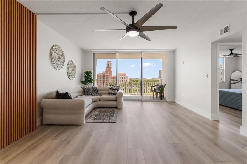 Picture of 700 Beach Drive Ne Unit 705, St Petersburg FL 33701