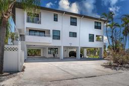 Picture of 3701 5Th Avenue Unit 1, Holmes Beach, FL 34217