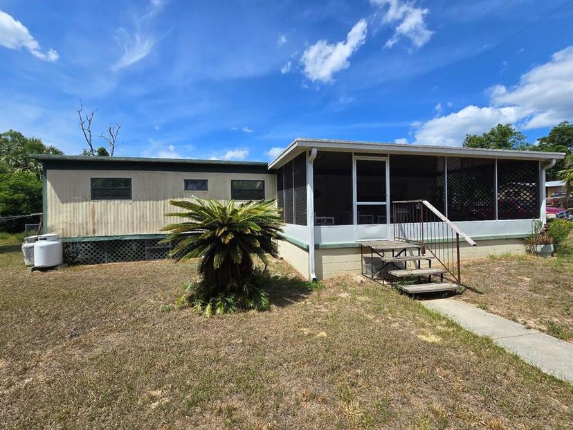 Picture of 3490 SE 174Th Court, Ocklawaha FL 32179