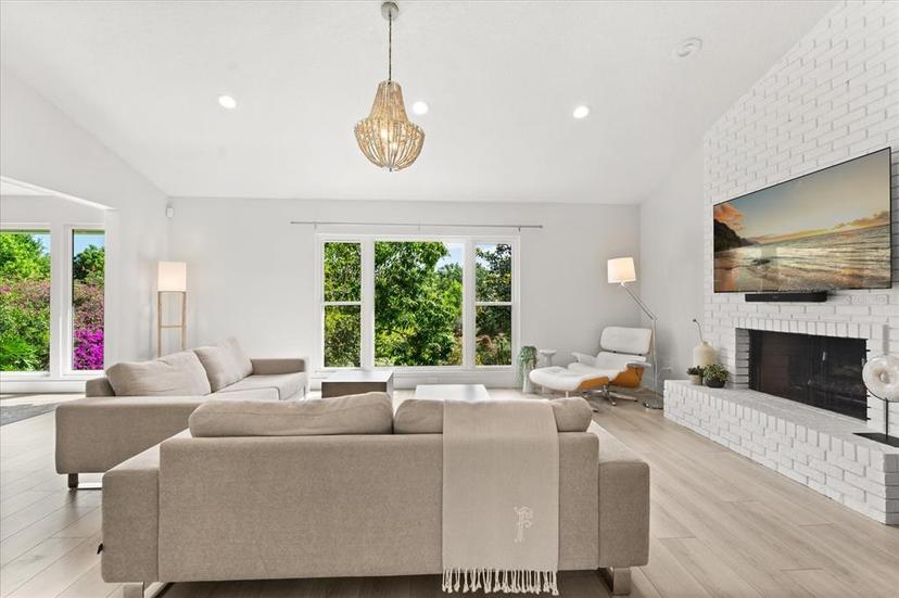 Picture of 4065 Winderlakes Drive, Orlando FL 32835