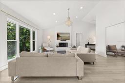 Picture of 4065 Winderlakes Drive, Orlando, FL 32835