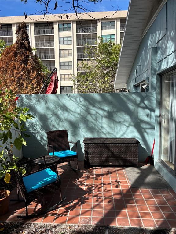 Picture of 170 Roosevelt Drive Unit 5, Sarasota FL 34236