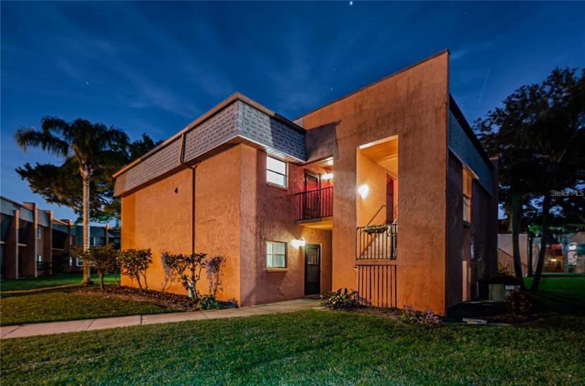 Picture of 4805 Alt 19 Unit 421, Palm Harbor FL 34683