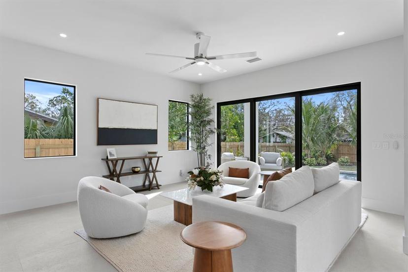Picture of 2249 Oak Terrace Street, Sarasota FL 34231