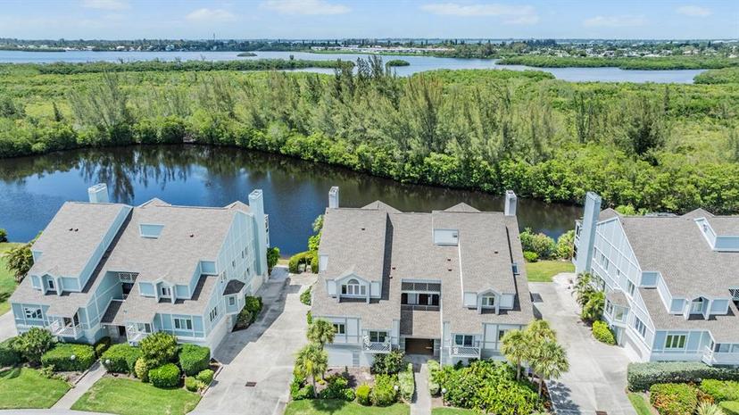 Picture of 111 Tidy Island Boulevard Unit 111, Bradenton FL 34210