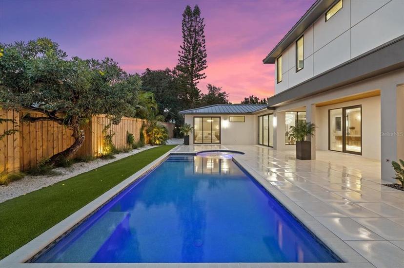 Picture of 1559 Bay Road, Sarasota FL 34239