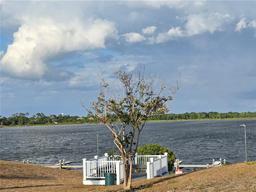Picture of 294 Winter Ridge Boulevard Unit 294, Winter Haven, FL 33881