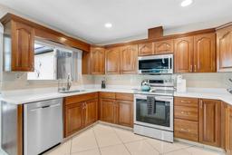 Picture of 1403 Garden Avenue, Tarpon Springs, FL 34689