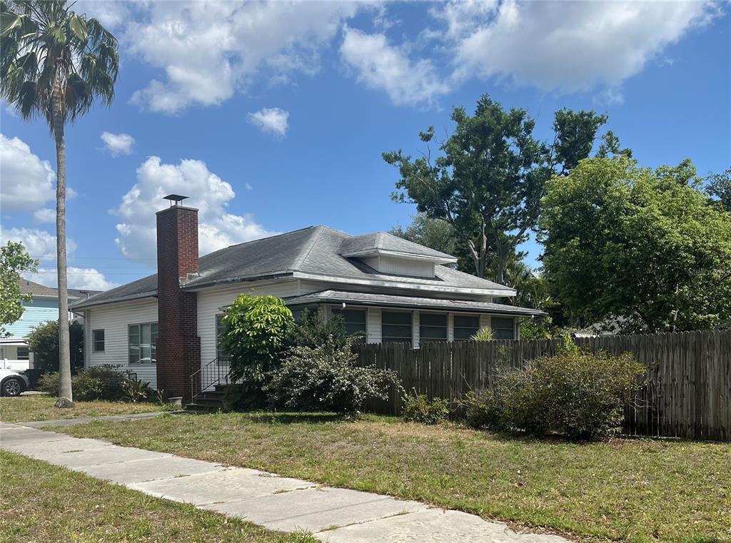 Picture of 3210 W North B Street, Tampa, FL 33609