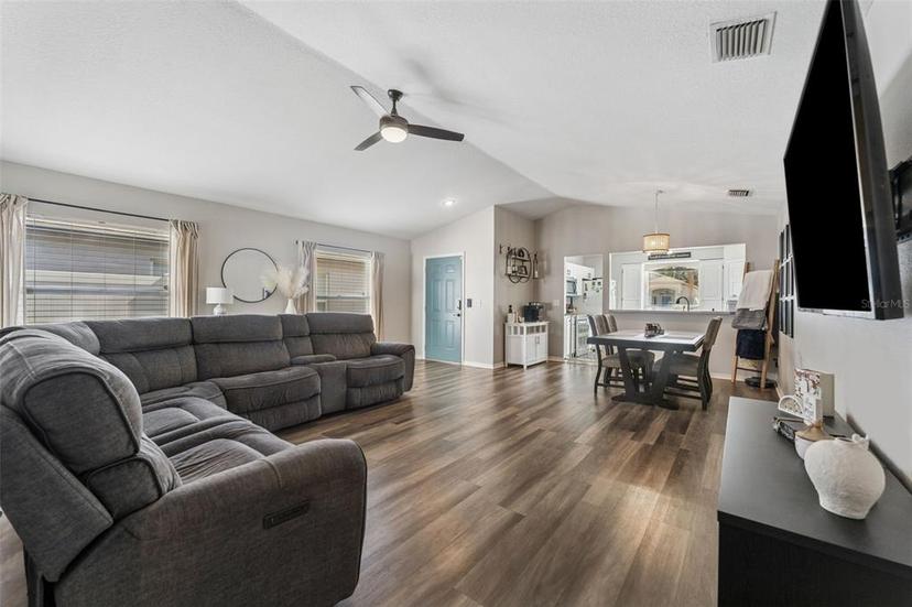 Picture of 518 Royal Ridge Street, Valrico FL 33594