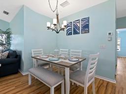 Picture of 904 Addington Court Unit 204, Venice, FL 34293