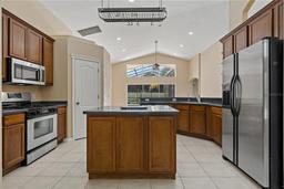 Picture of 8211 Canyon Creek Way, Tampa, FL 33647