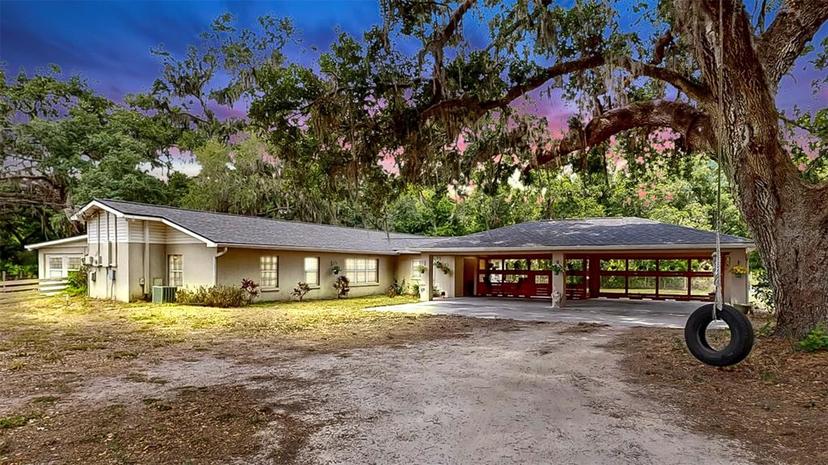 Picture of 1641 Thompson Road, Lithia FL 33547