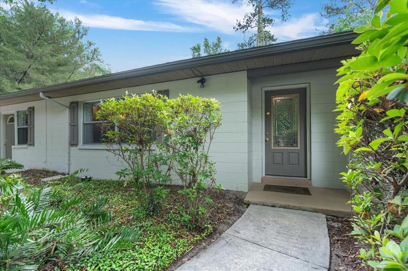 Picture of 3801 NW 9Th Place, Gainesville FL 32605