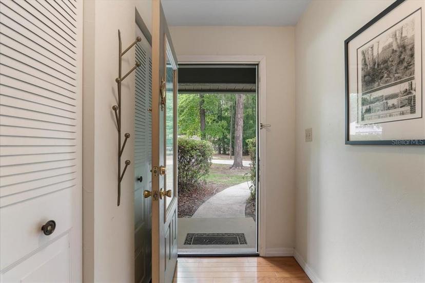 Picture of 3801 NW 9Th Place, Gainesville FL 32605