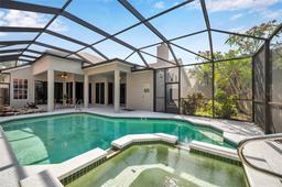 Picture of 980 Live Oak Avenue Ne, St Petersburg, FL 33703