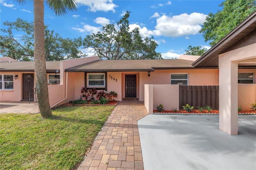 Picture of 7242 55Th Avenue N, St Petersburg FL 33709