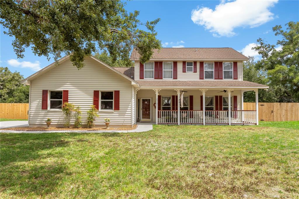 Picture of 2512 Rustic Oaks Drive, Lutz, FL 33559