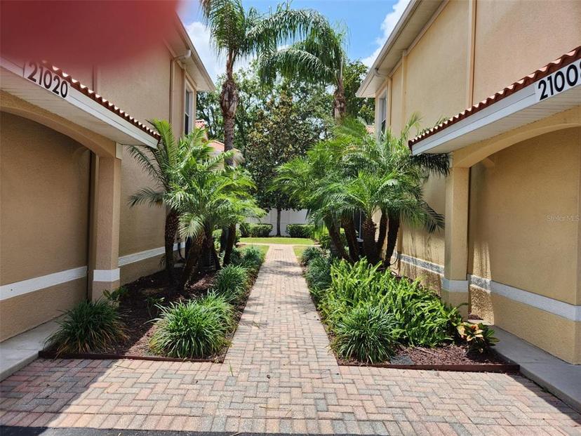 Picture of 21008 Sunpoint Way Unit 204, Lutz FL 33558