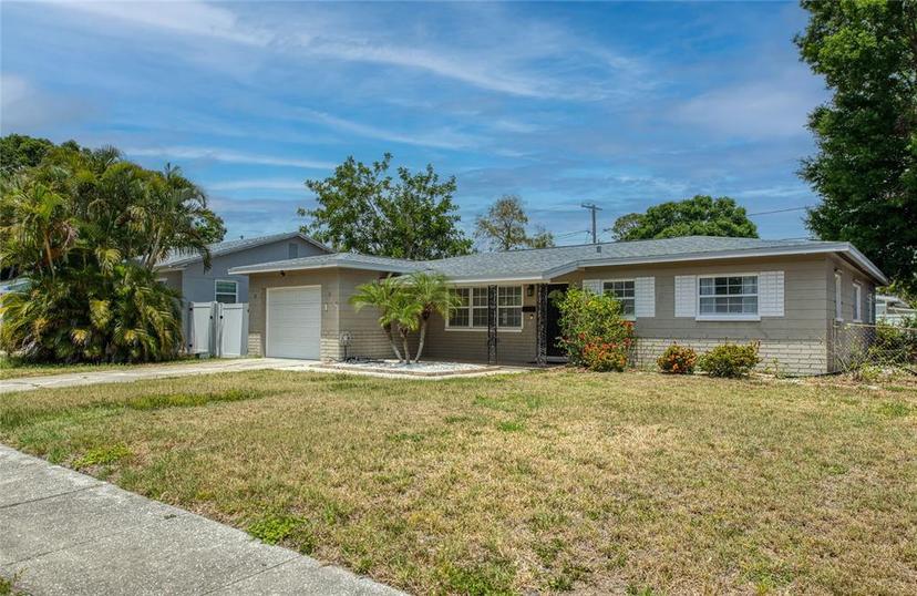Picture of 211 80Th Avenue N, St Petersburg FL 33702