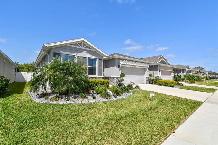 Picture of 13357 Waterleaf Garden Circle, Riverview FL 33579