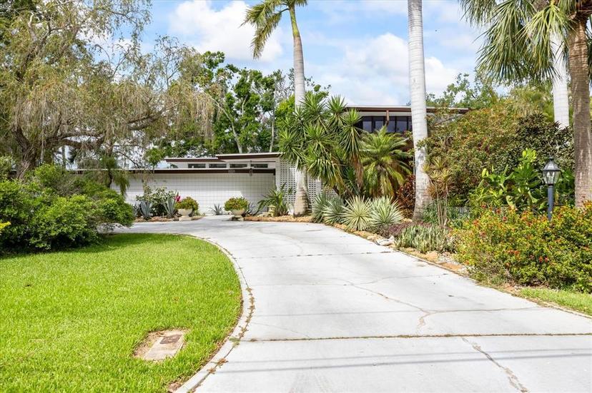 Picture of 3130 Walnut Street Ne, St Petersburg FL 33704