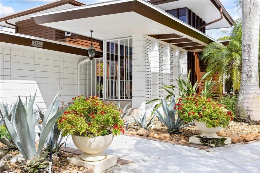 Picture of 3130 Walnut Street Ne, St Petersburg FL 33704