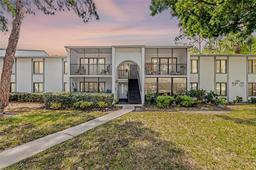 Picture of 1281 Pine Ridge Circle E Unit H1, Tarpon Springs, FL 34688