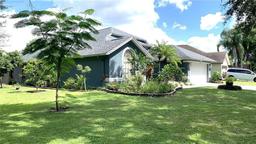 Picture of 16505 Lake Heather Drive, Tampa, FL 33618