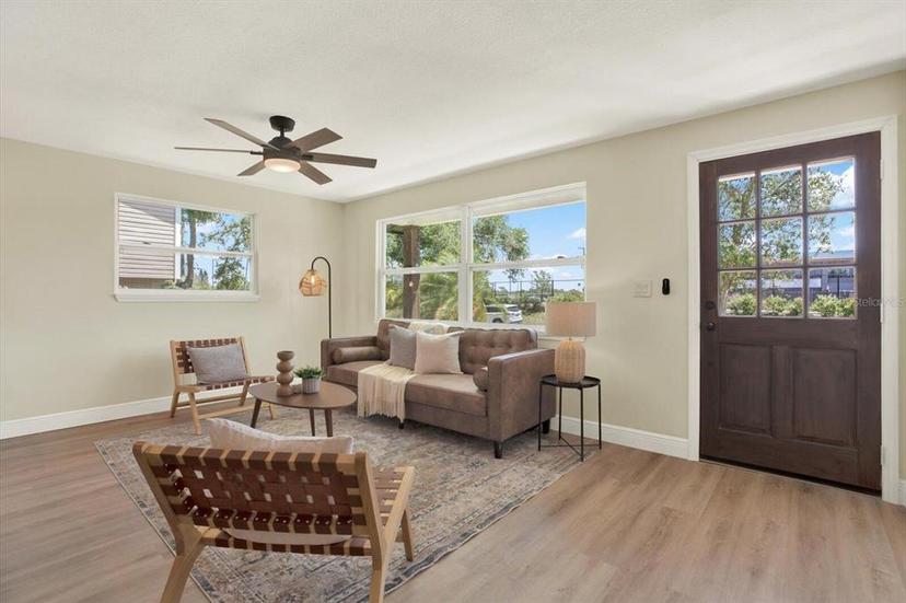 Picture of 6220 Pershing Street Ne, St Petersburg FL 33702