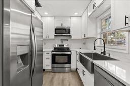 Picture of 2014 10Th Street Nw, Winter Haven, FL 33881