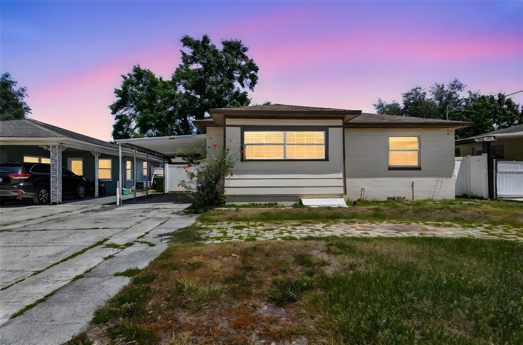Picture of 3007 Aileen Street W, Tampa, FL 33607