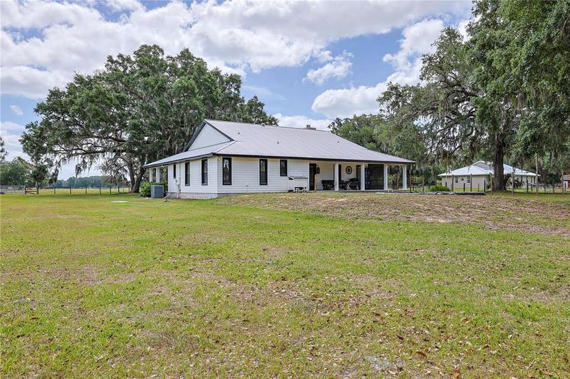 Picture of 1392 SW 103Rd Avenue, Webster FL 33597