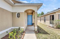 Picture of 925 Windton Oak Drive, Ruskin, FL 33570