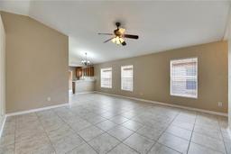 Picture of 925 Windton Oak Drive, Ruskin, FL 33570