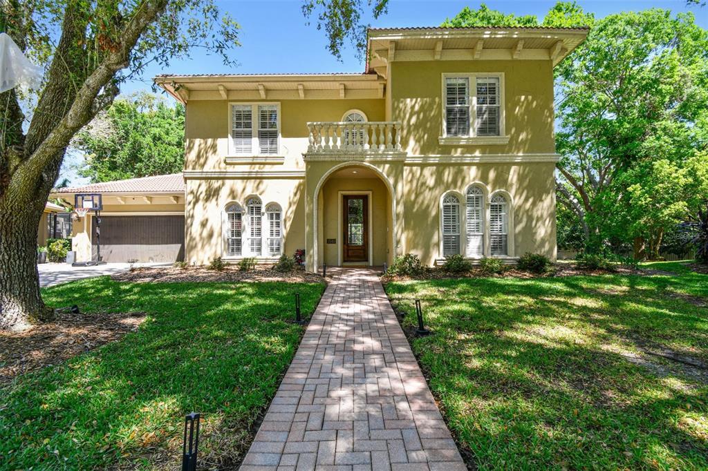 Picture of 1940 Floresta View Drive, Tampa, FL 33618