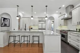Picture of 1940 Floresta View Drive, Tampa, FL 33618