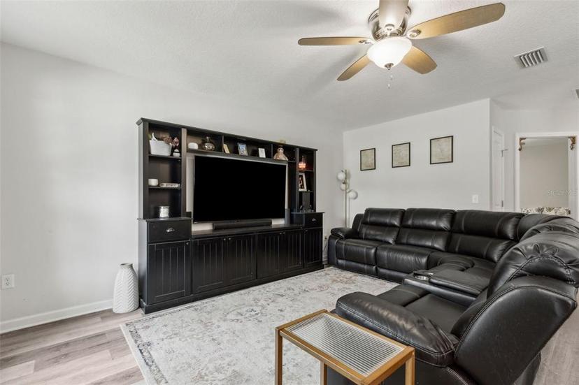 Picture of 37818 Oxford Street, Hilliard FL 32046
