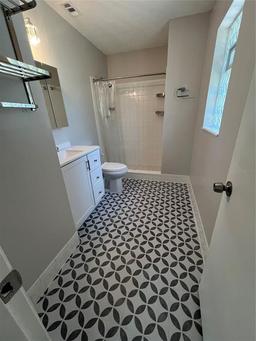 Picture of 4004 NW 17Th Place, Gainesville, FL 32605