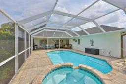 Picture of 6332 35Th Avenue Circle E, Palmetto, FL 34221