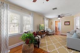 Picture of 720 39Th Avenue N, St Petersburg, FL 33703