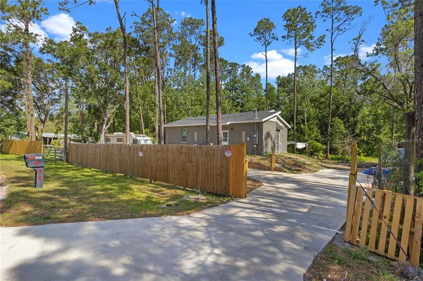 Picture of 1611 Creekwood Run, Lakeland FL 33809