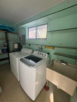 Picture of 3921 Lakeside Road Unit 168, Sarasota, FL 34232
