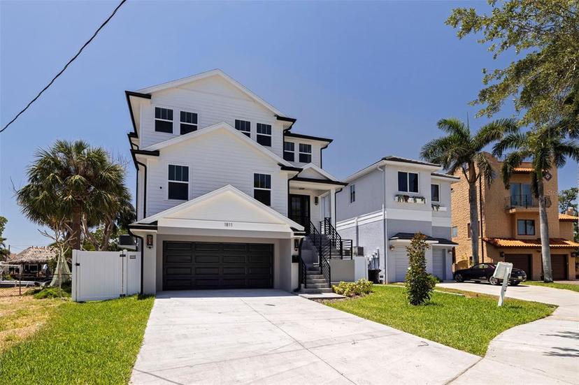 Picture of 1811 Bayou Grande Boulevard Ne, St Petersburg FL 33703