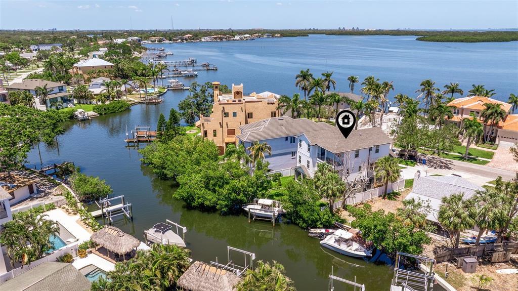 Picture of 1811 Bayou Grande Boulevard Ne, St Petersburg, FL 33703