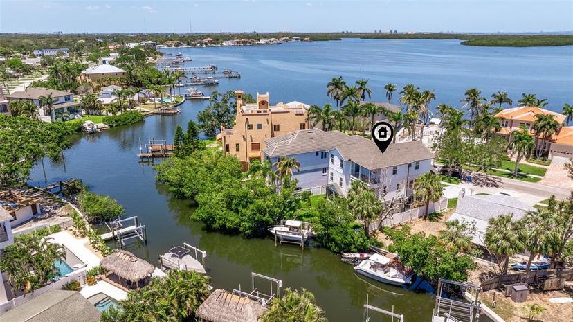 Picture of 1811 Bayou Grande Boulevard Ne, St Petersburg FL 33703