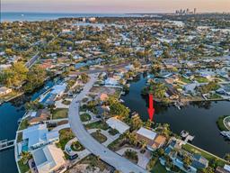 Picture of 4772 Dover Street Ne, St Petersburg, FL 33703