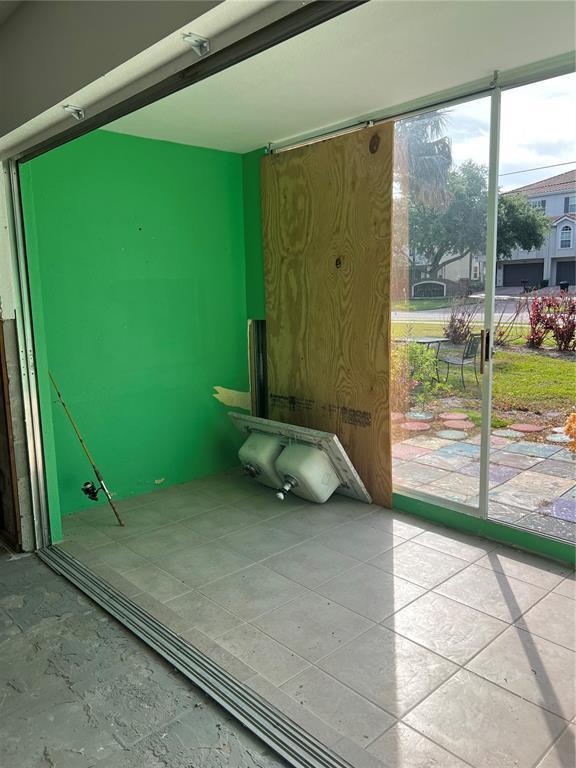 Picture of 4580 Overlook Drive Ne Unit 189, St Petersburg FL 33703