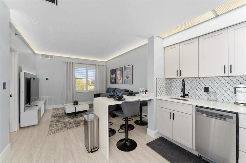 Picture of 7601 Canada Avenue Unit 305, Orlando FL 32819