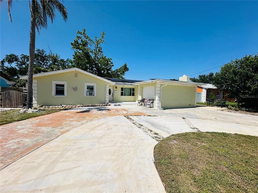 Picture of 1101 Alcazar Way S, St Petersburg FL 33705